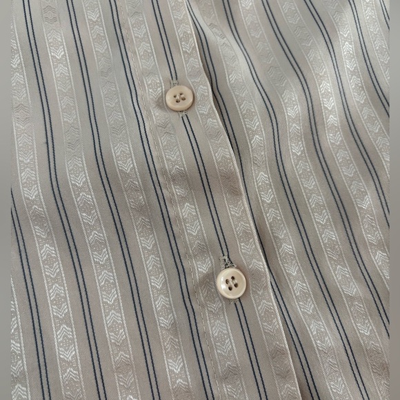 Vtg Lucia Button-Up L/S Shirt Blouse Beige Blue Stripe Geometric No Size Tag - Picture 6 of 8